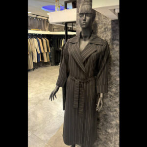 مانتو بلند دیپلمات تابستونی و خنک مشکی با پارچه پرادا از سایز 38 تا 48