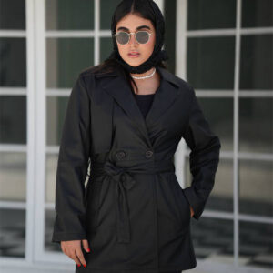 بارانی پاییزی زنانه شیک و جلو بسته مدل نگار با پارچه چرم گازویئلی دو سایز از 38 تا 44 رنگ مشکی